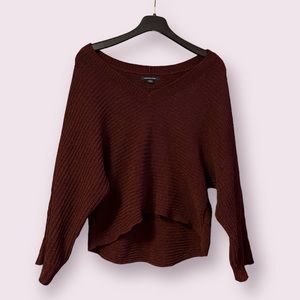 american eagle maroon / burgundy red v-neck sweater